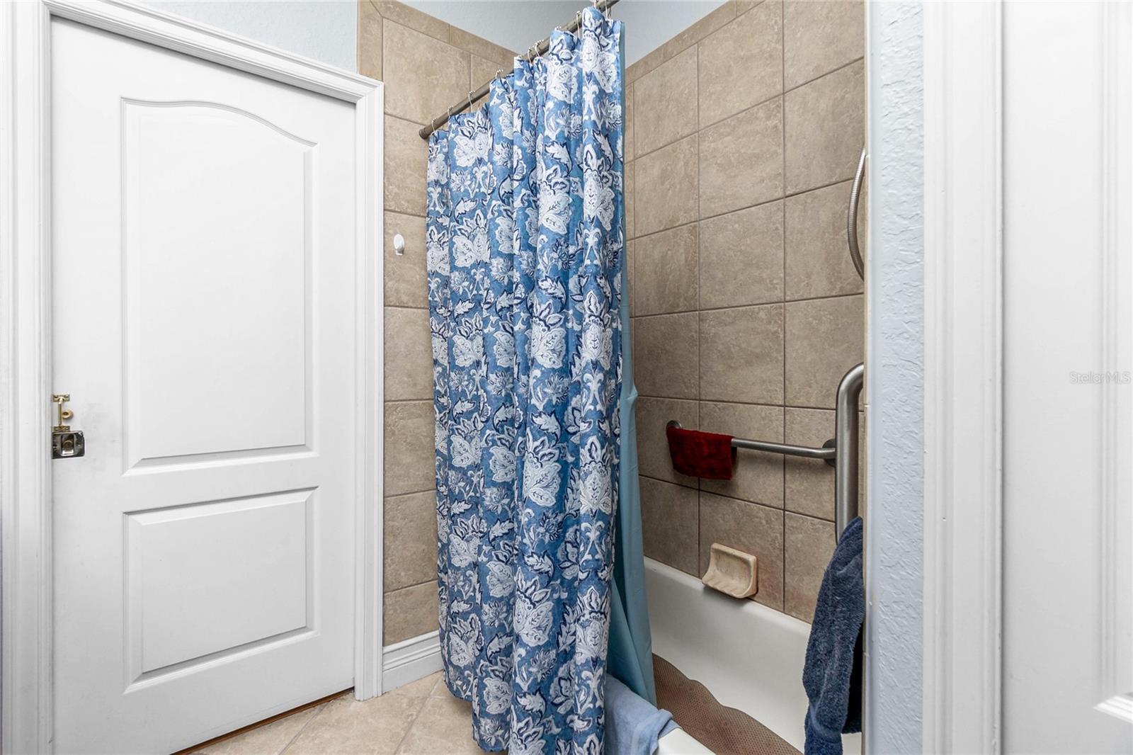 Image 43 of 85 For 2562 Danton Terrace