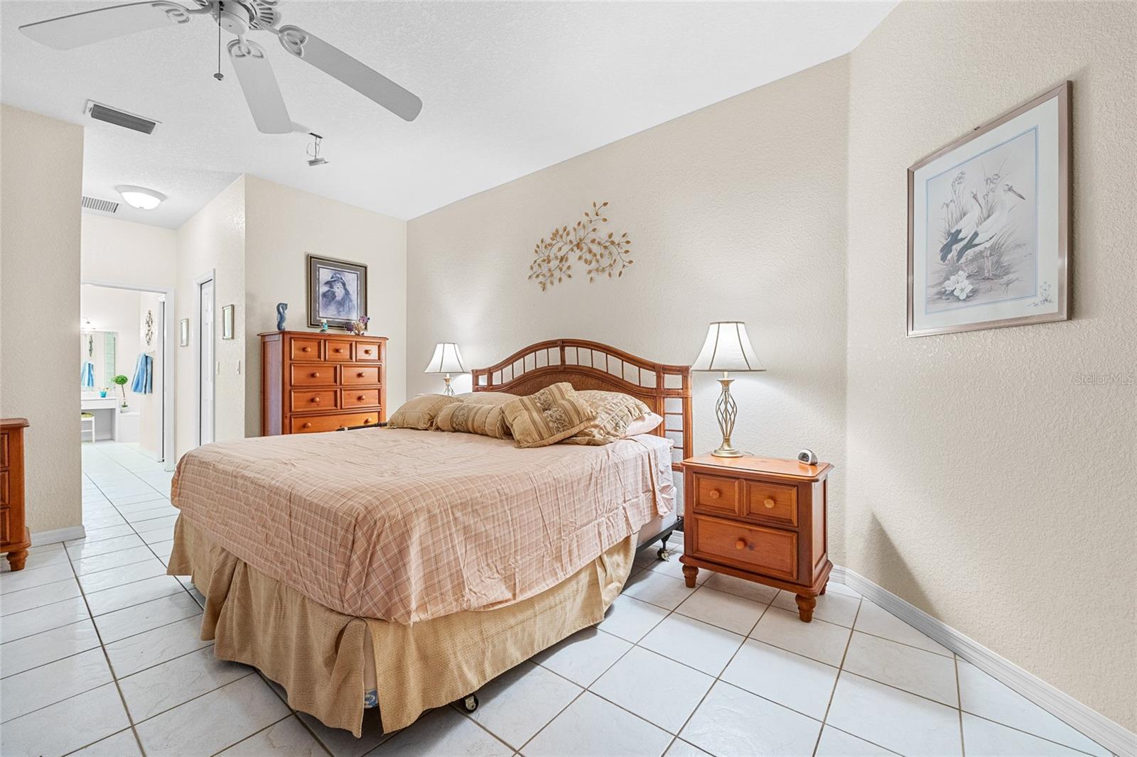 Image 19 of 38 For 4468 Harbor Boulevard