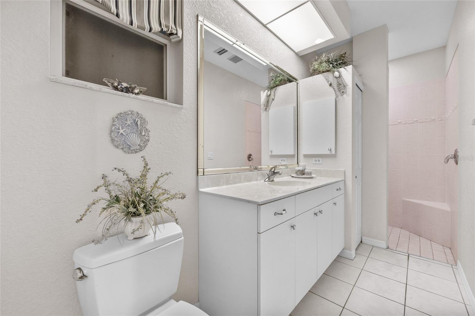 Image 26 of 38 For 4468 Harbor Boulevard