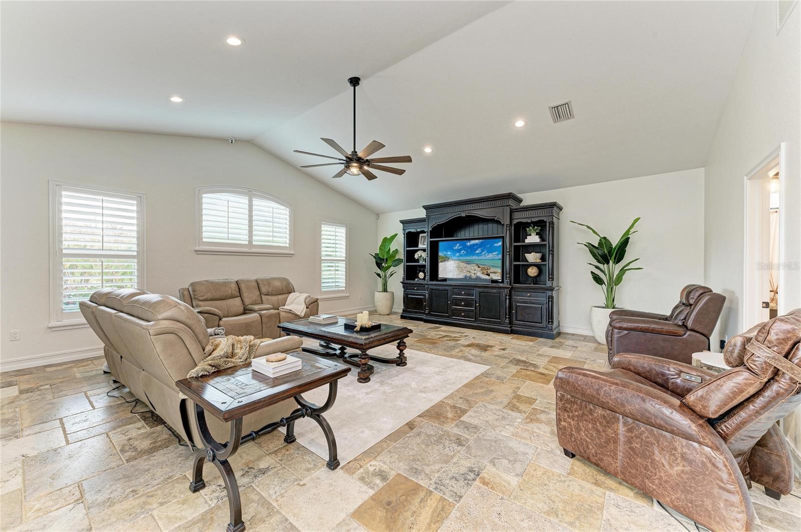 Image 30 of 72 For 5348 Palangos Drive