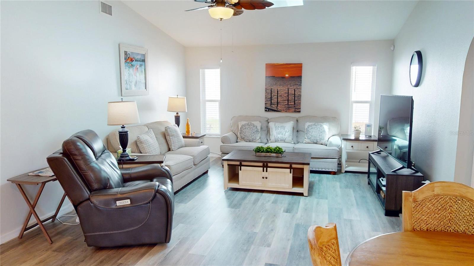 Image 13 of 43 For 216 Eppinger Drive