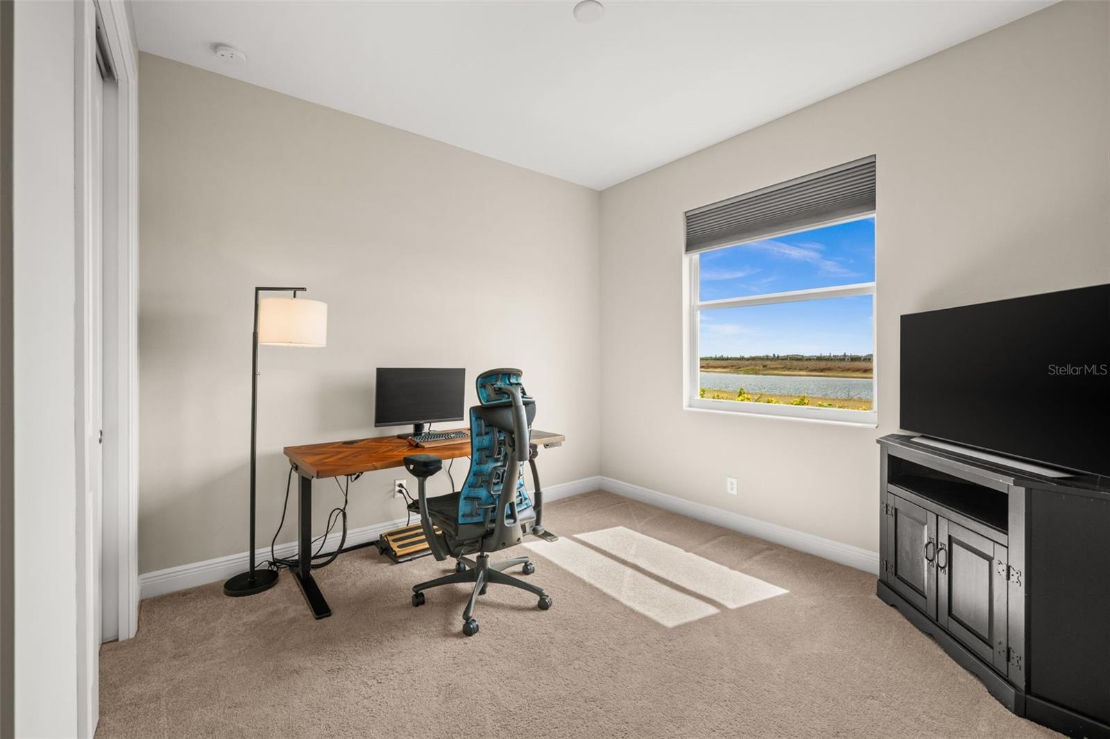 Image 29 of 57 For 15927 Mulrion Boulevard