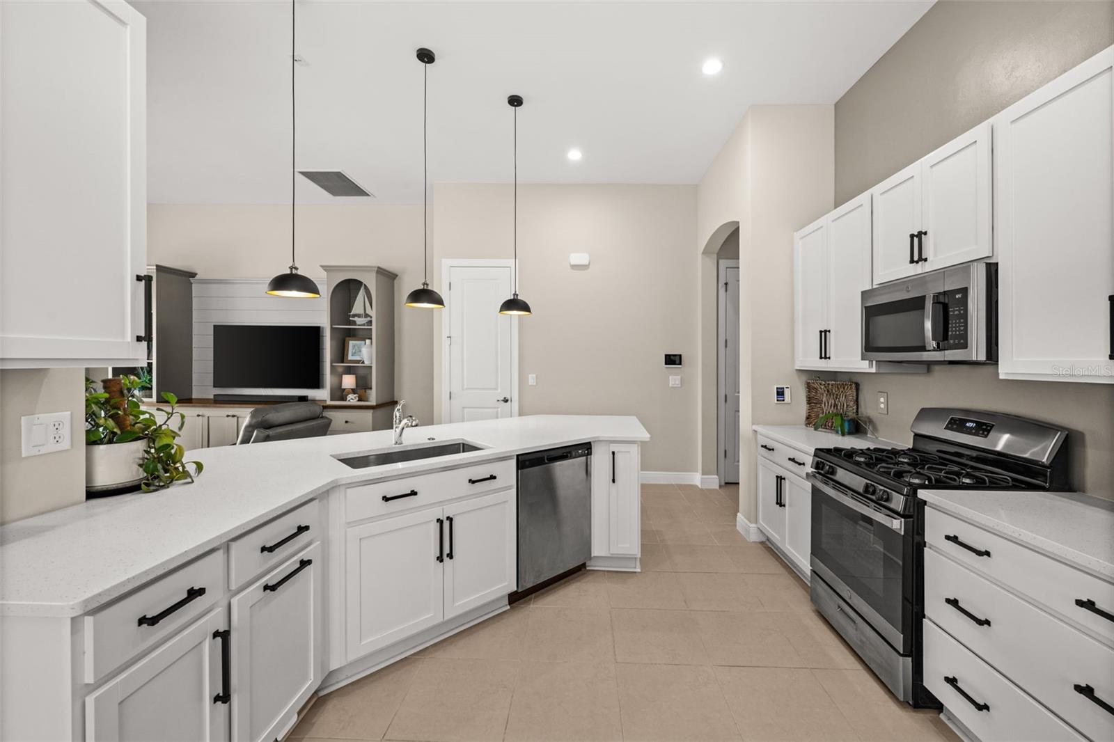 Image 3 of 57 For 15927 Mulrion Boulevard