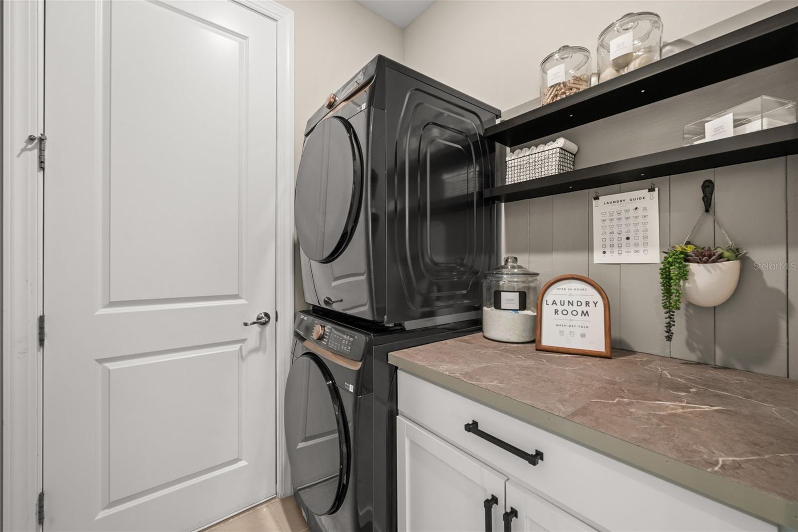 Image 31 of 57 For 15927 Mulrion Boulevard