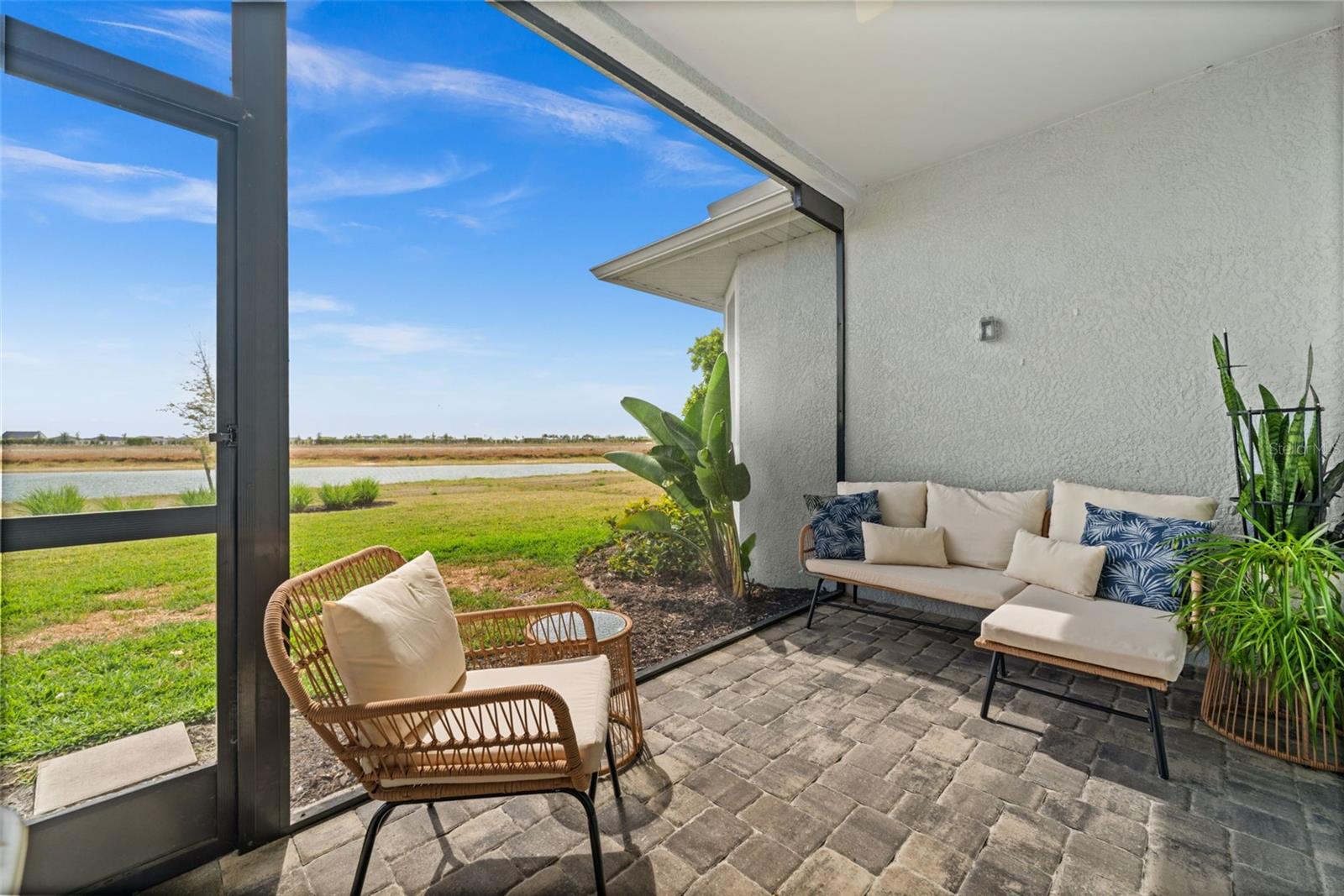 Image 34 of 57 For 15927 Mulrion Boulevard