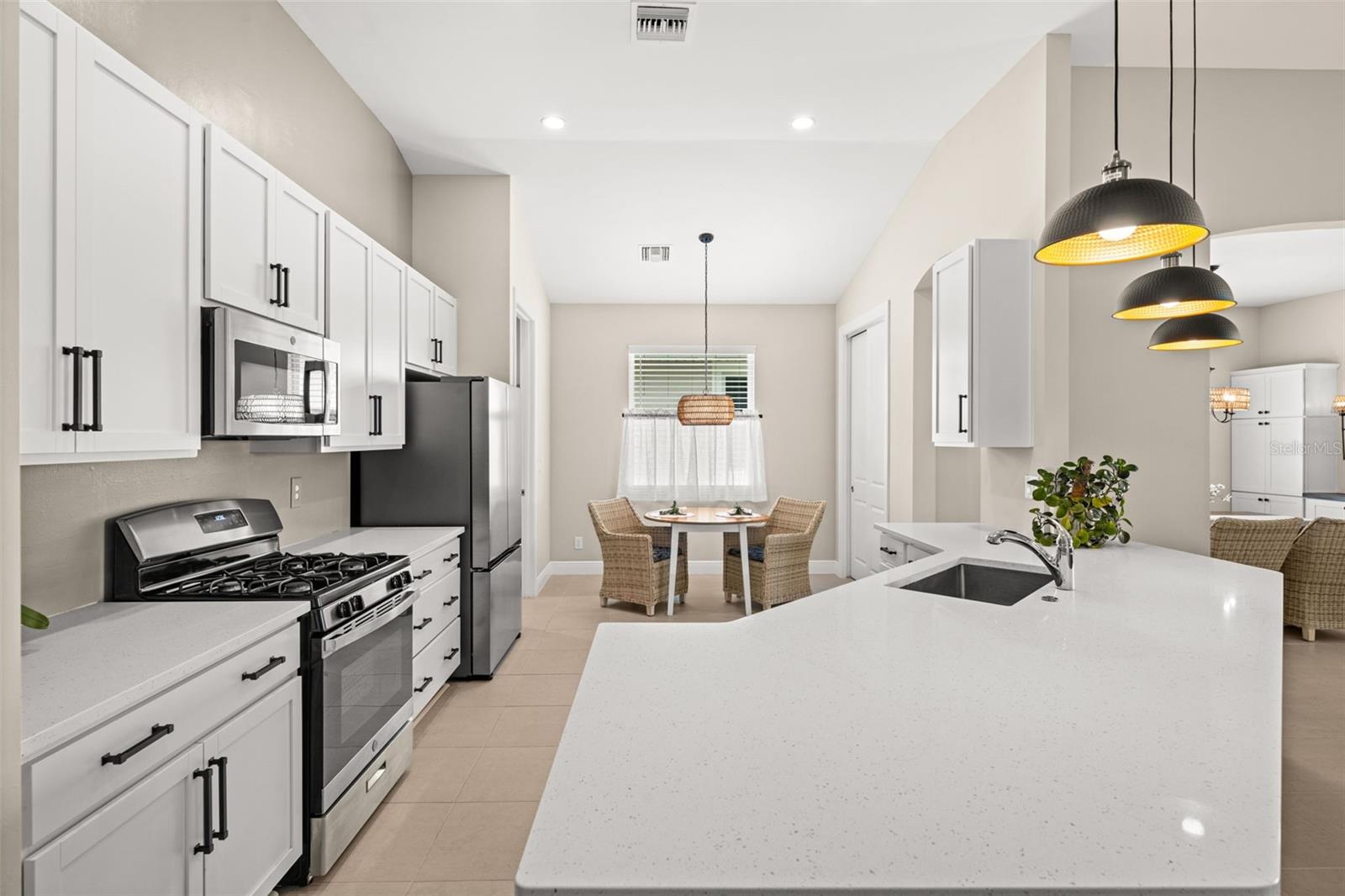 Image 6 of 57 For 15927 Mulrion Boulevard