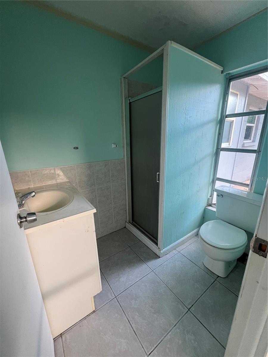 Image 5 of 10 For 394 Ferris Drive Nw