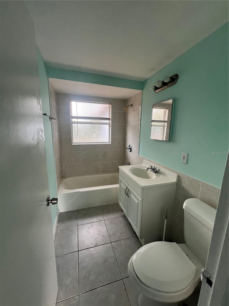 Image 9 of 10 For 394 Ferris Drive Nw