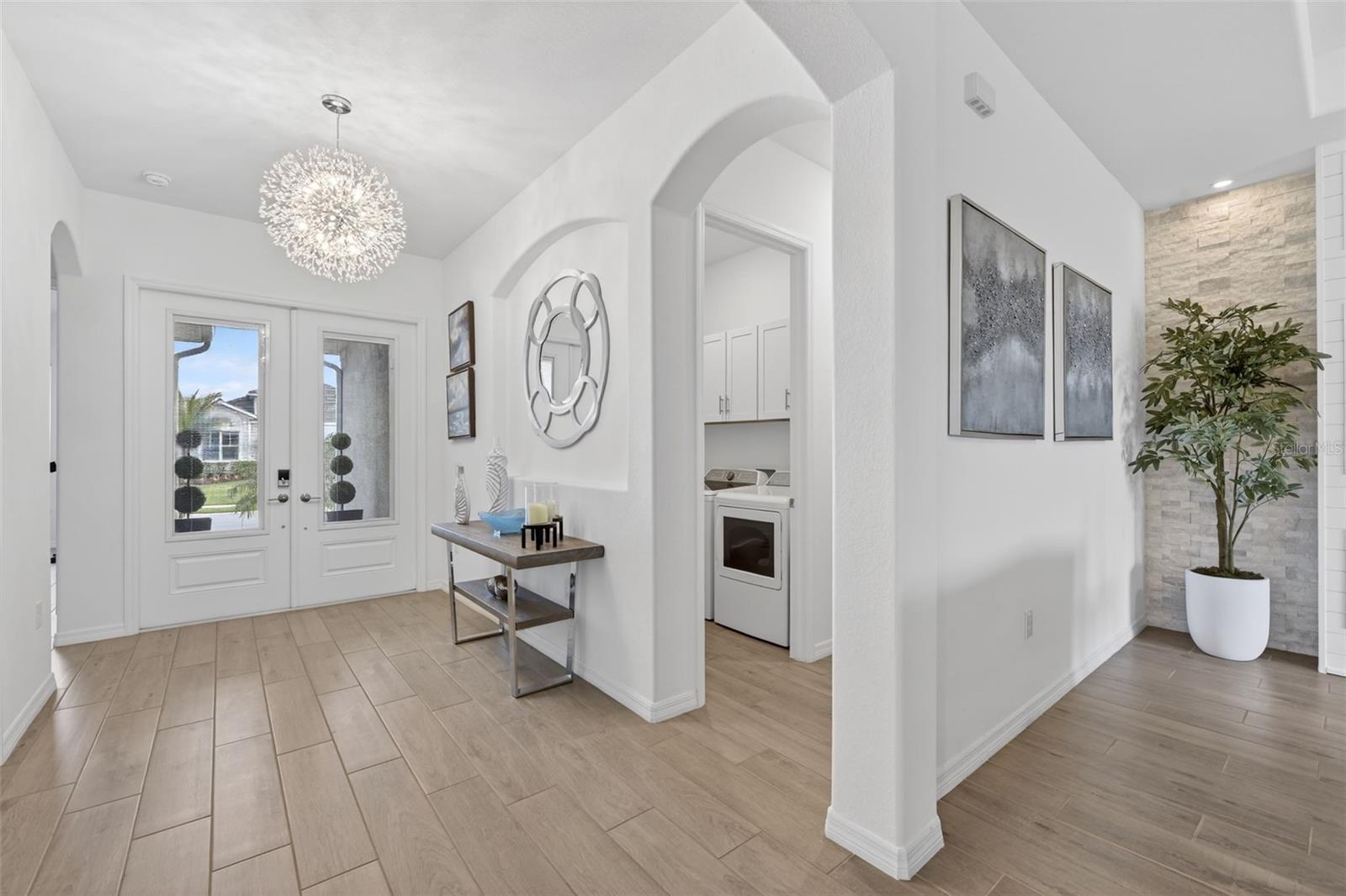 Image 12 of 96 For 25024 Longmeadow Drive