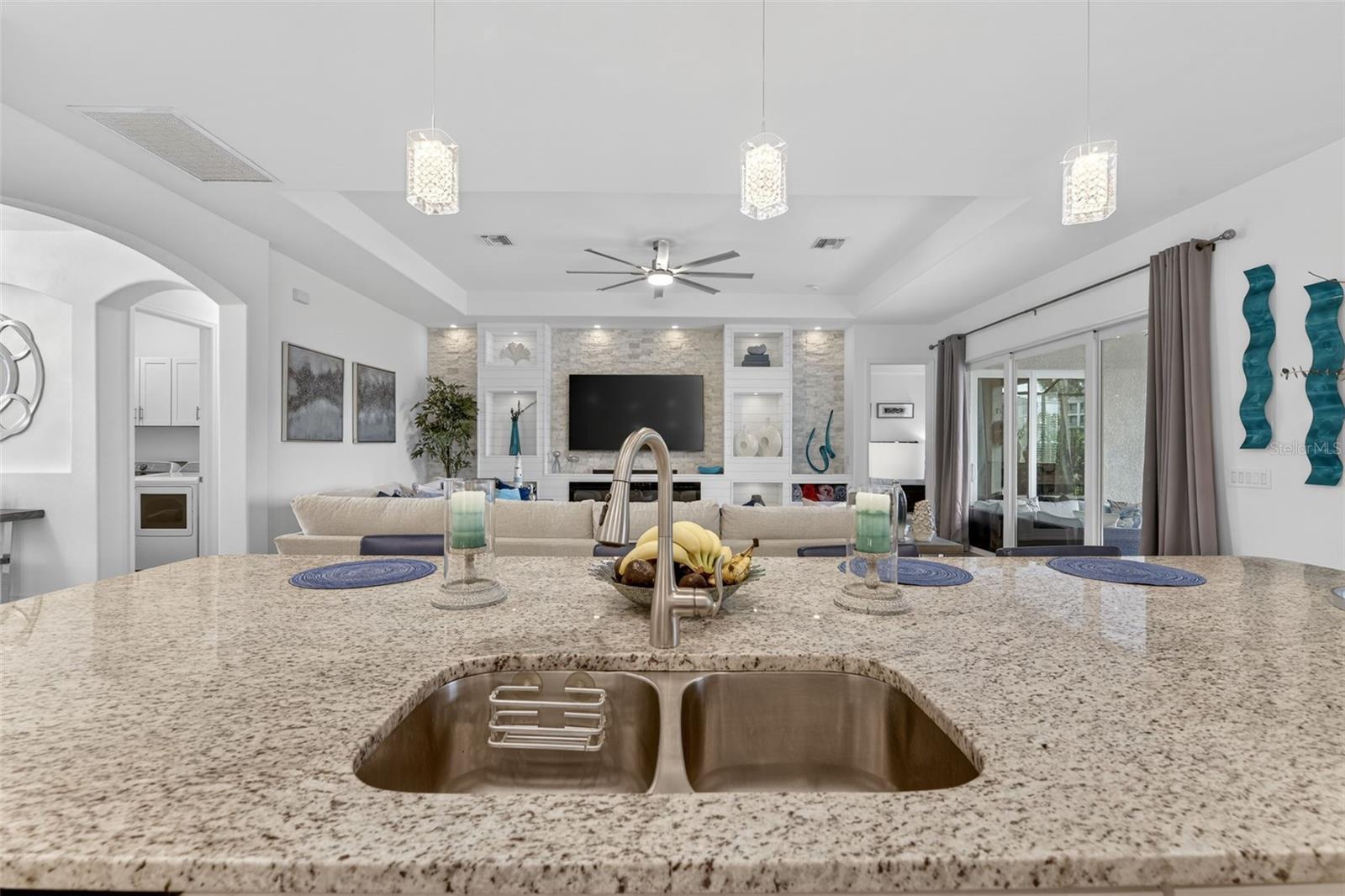 Image 15 of 96 For 25024 Longmeadow Drive