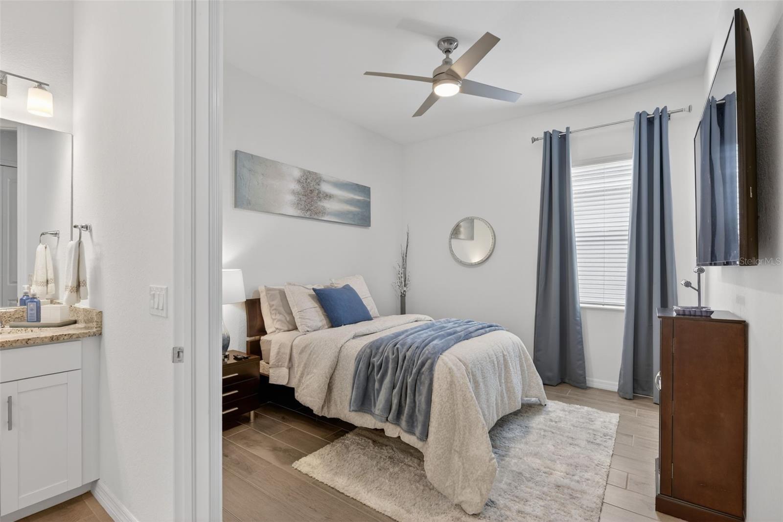 Image 25 of 96 For 25024 Longmeadow Drive