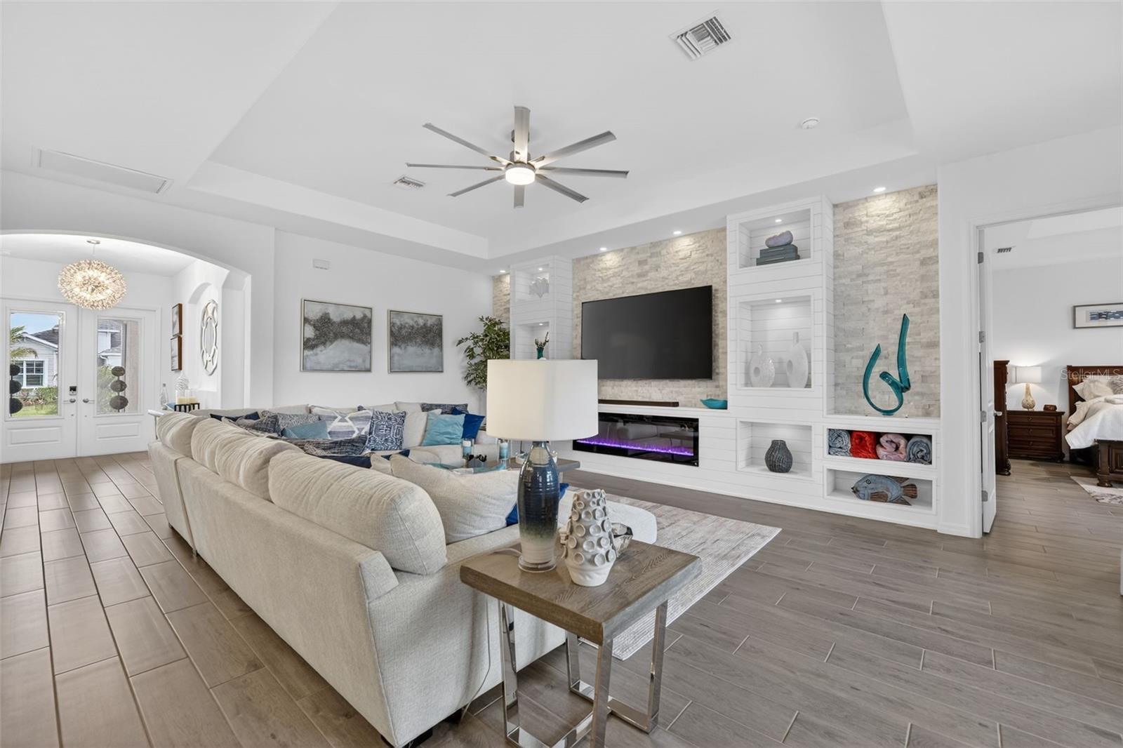 Image 3 of 96 For 25024 Longmeadow Drive