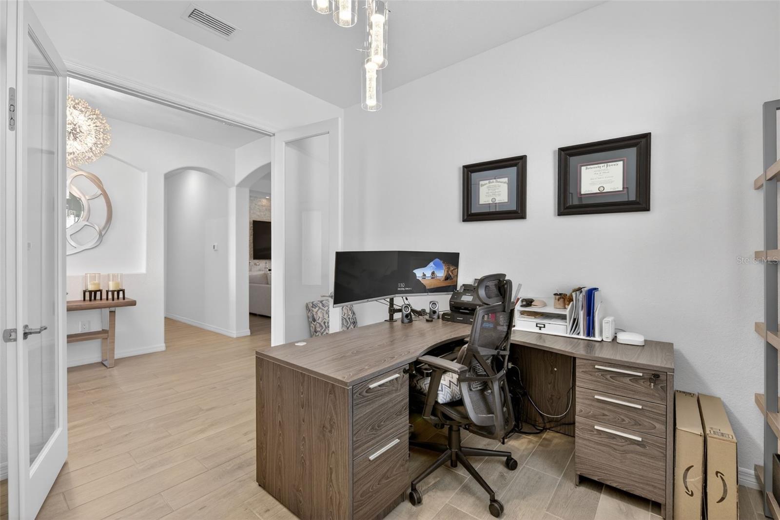 Image 34 of 96 For 25024 Longmeadow Drive