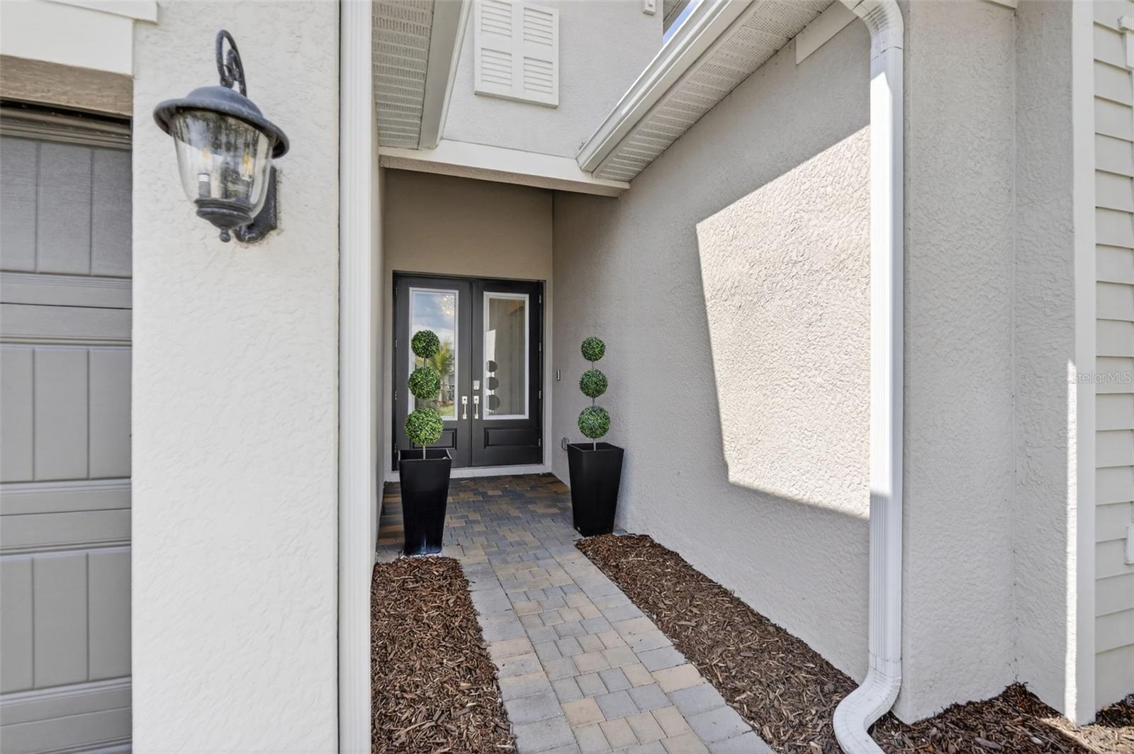 Image 4 of 96 For 25024 Longmeadow Drive