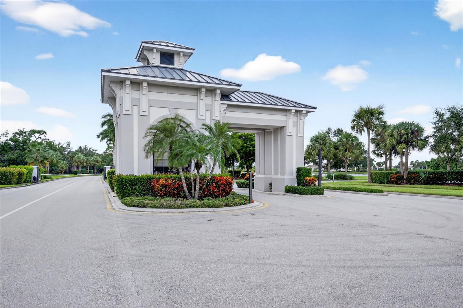 Image 71 of 96 For 25024 Longmeadow Drive