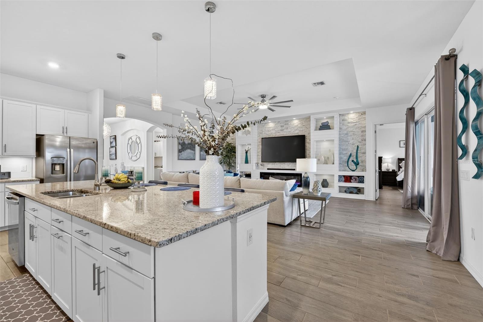 Image 8 of 96 For 25024 Longmeadow Drive