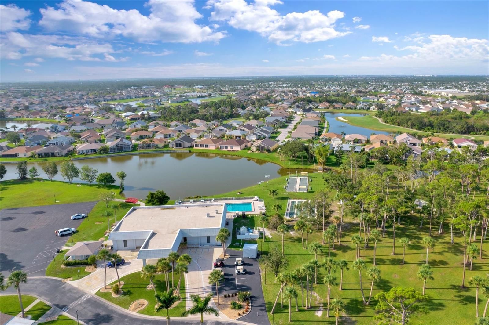 Image 49 of 58 For 1000 Kings Highway 18