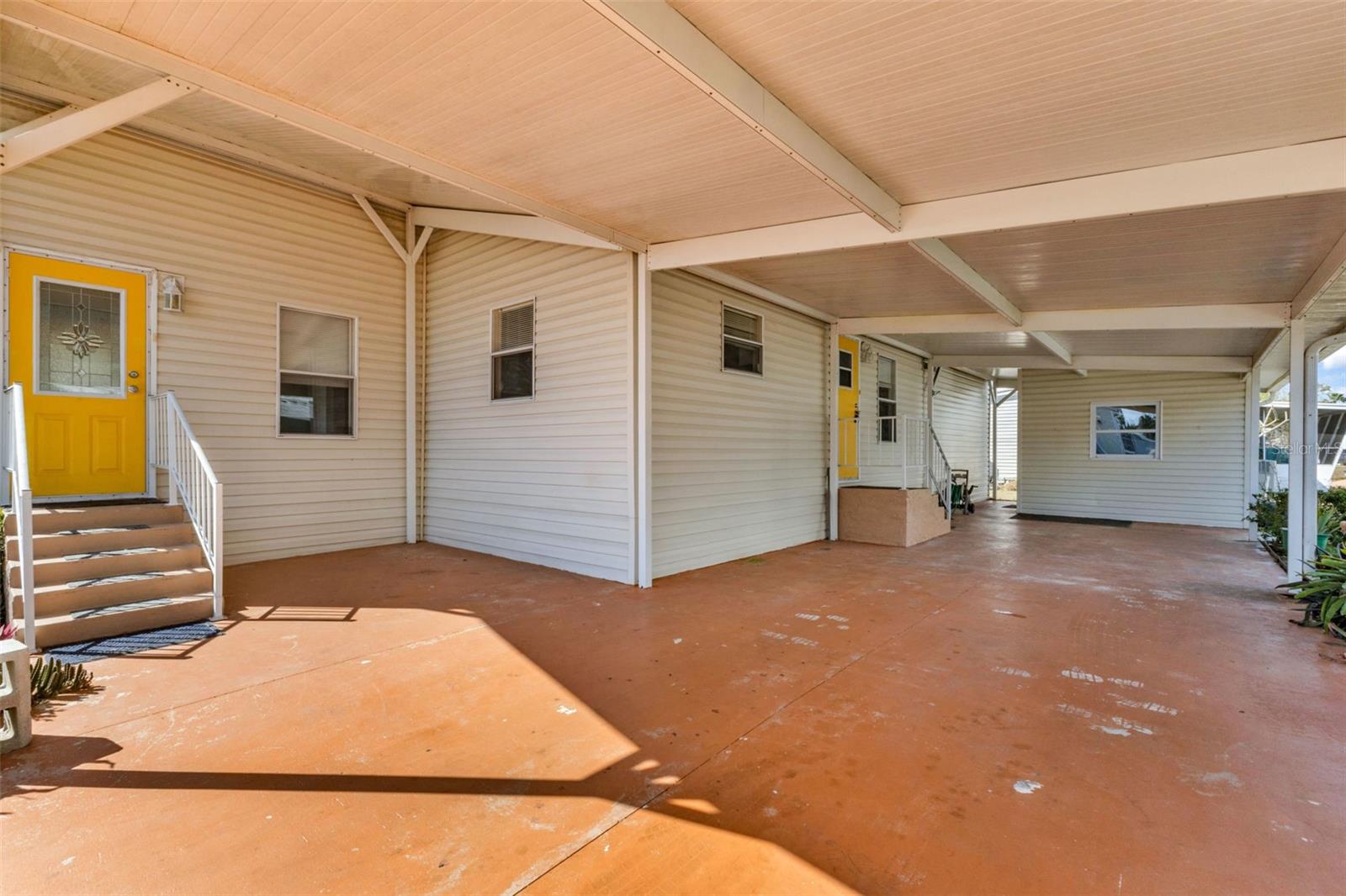 Image 5 of 58 For 1000 Kings Highway 18