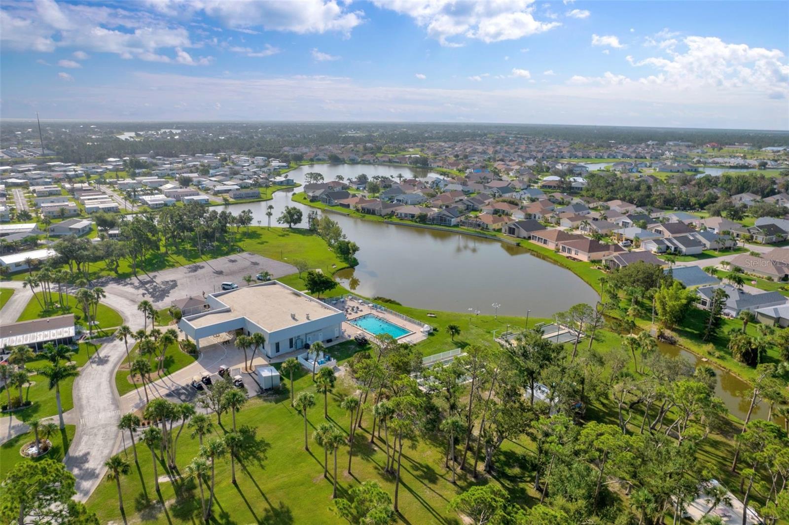 Image 51 of 58 For 1000 Kings Highway 18