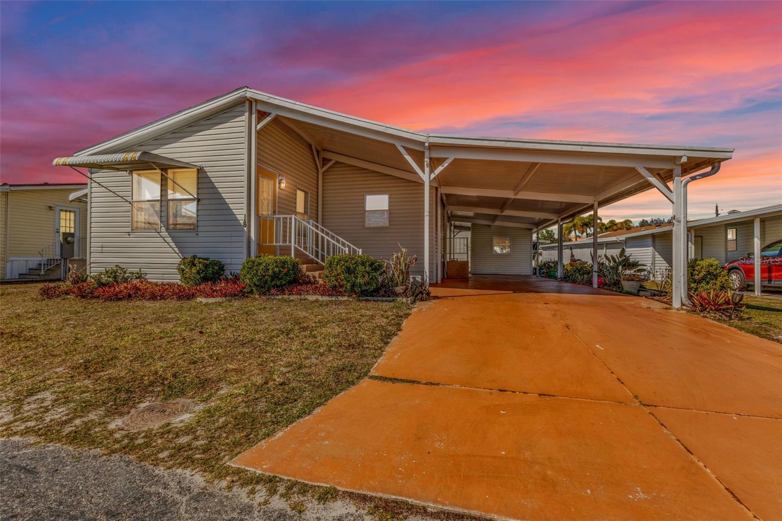 Image 57 of 58 For 1000 Kings Highway 18