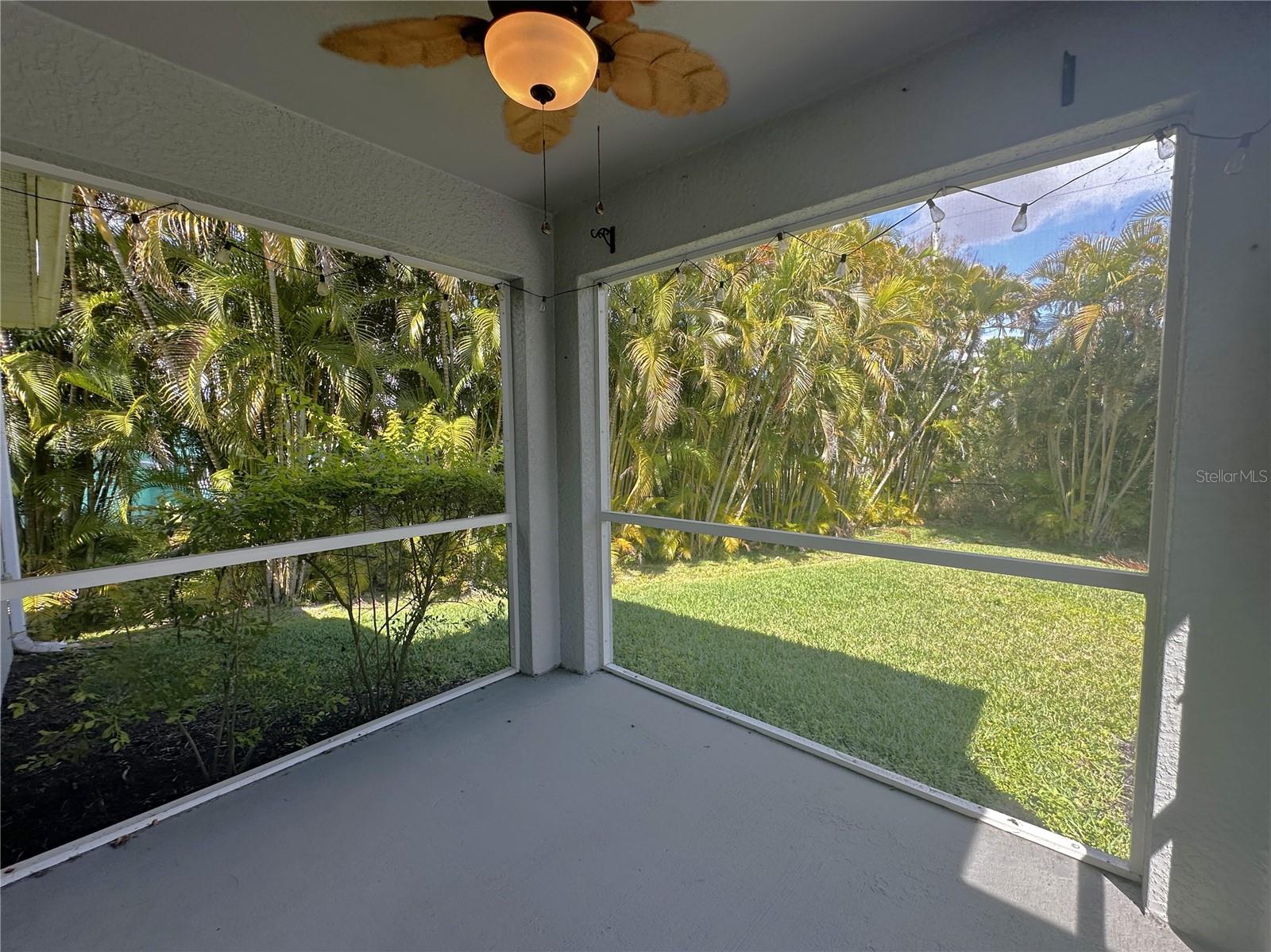 Image 28 of 40 For 24748 Rio Villa Lakes Circle