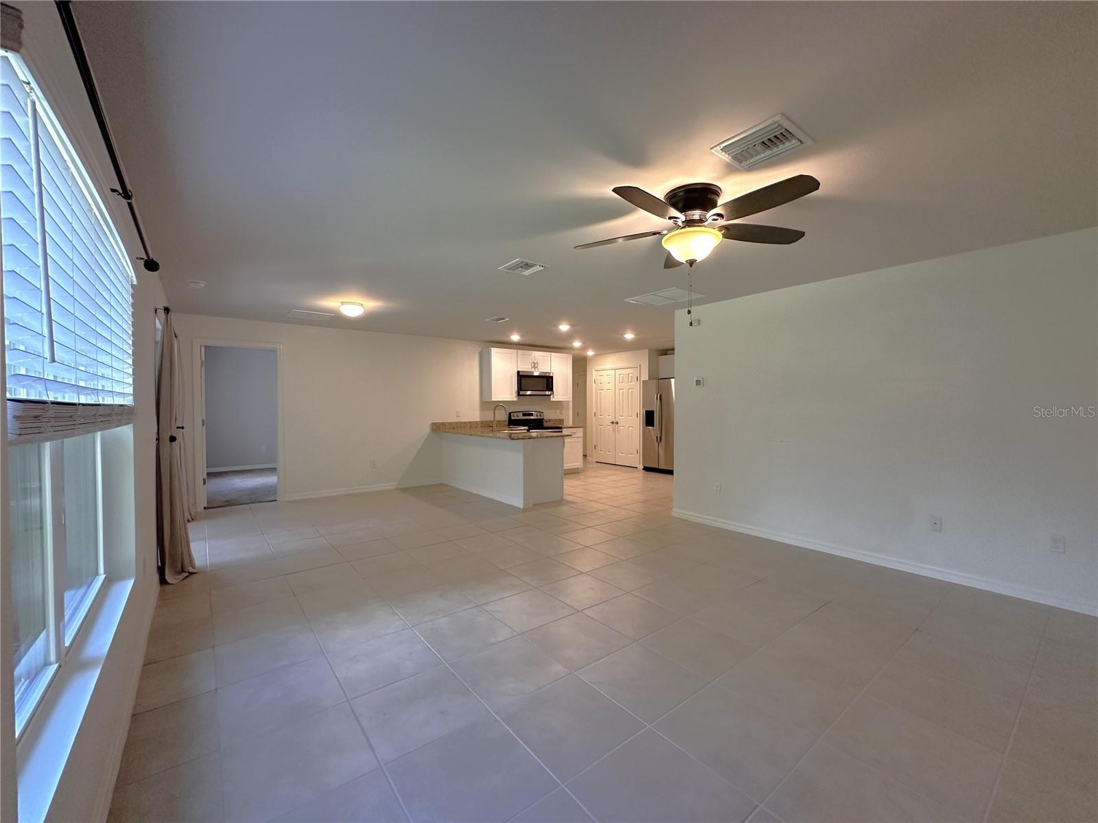 Image 9 of 40 For 24748 Rio Villa Lakes Circle