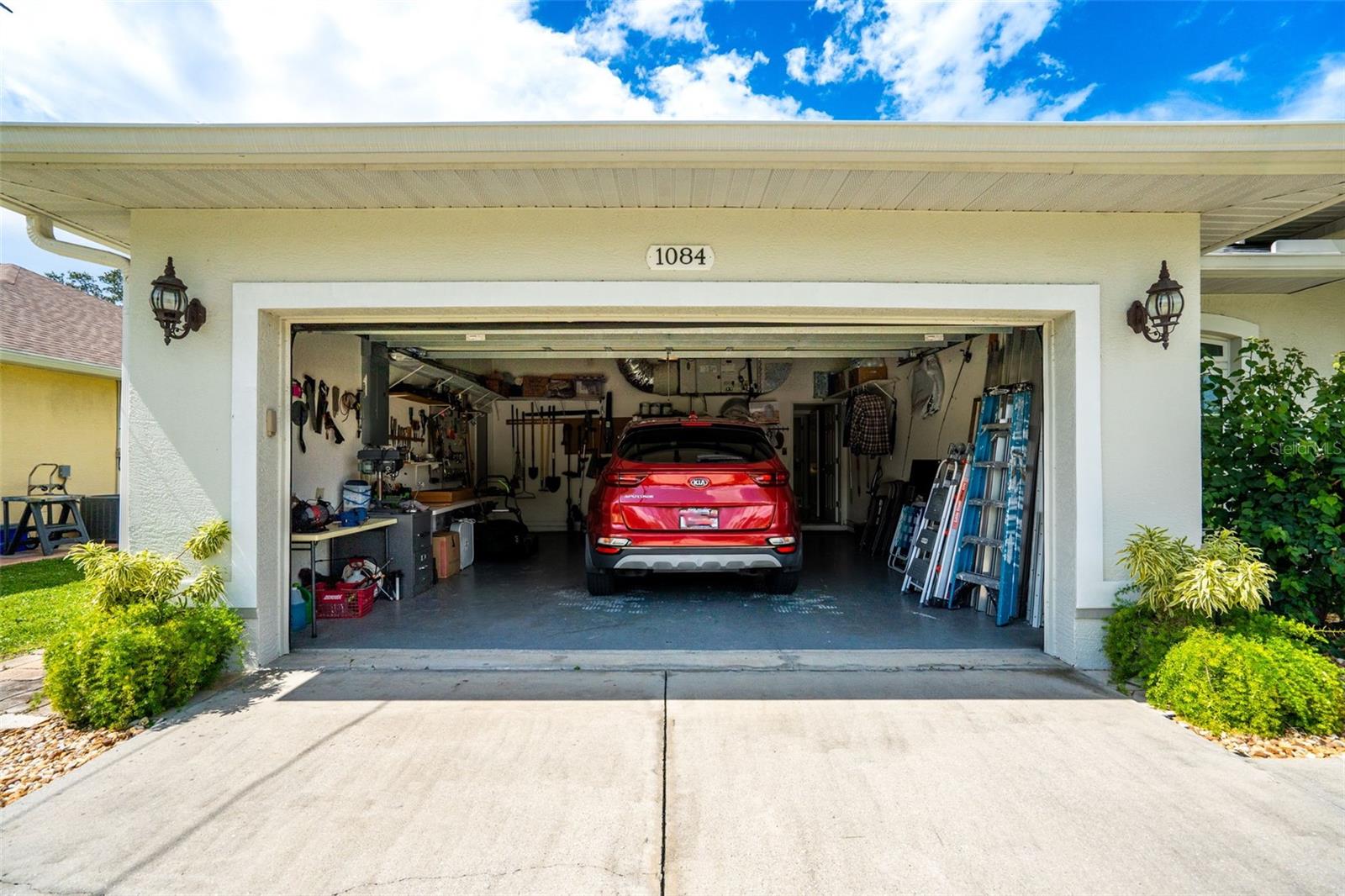 Image 33 of 40 For 1084 Hillsborough Boulevard