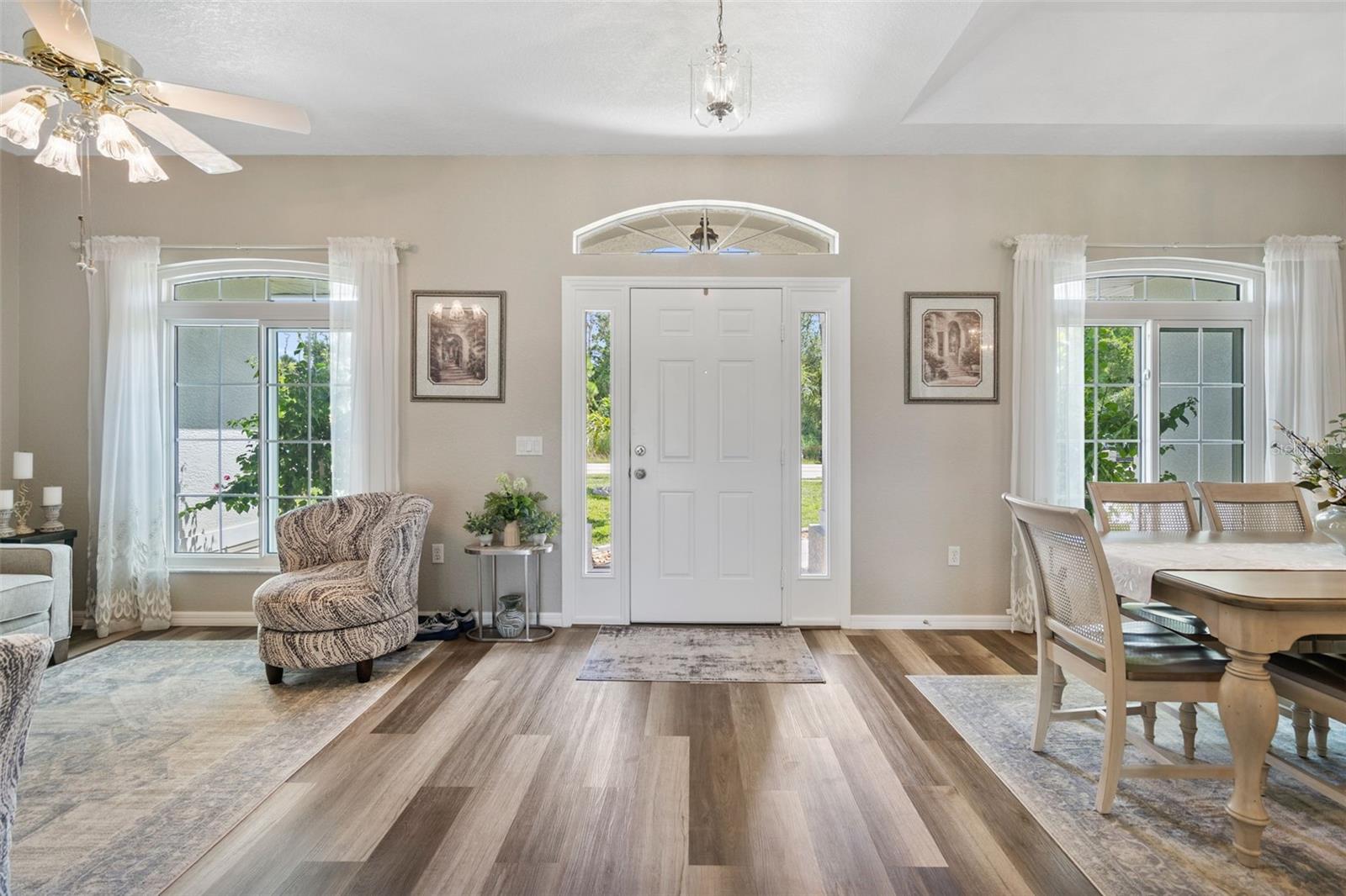 Image 5 of 40 For 1084 Hillsborough Boulevard