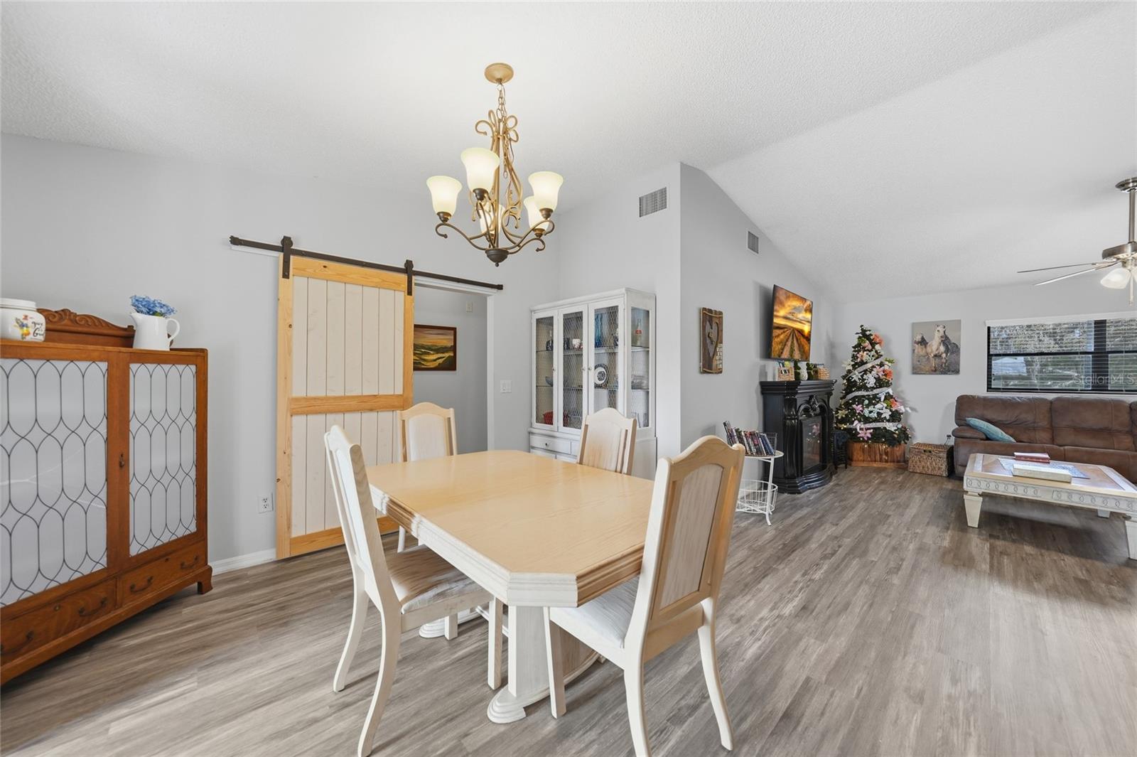 Image 13 of 51 For 2788 Creekwood Terrace