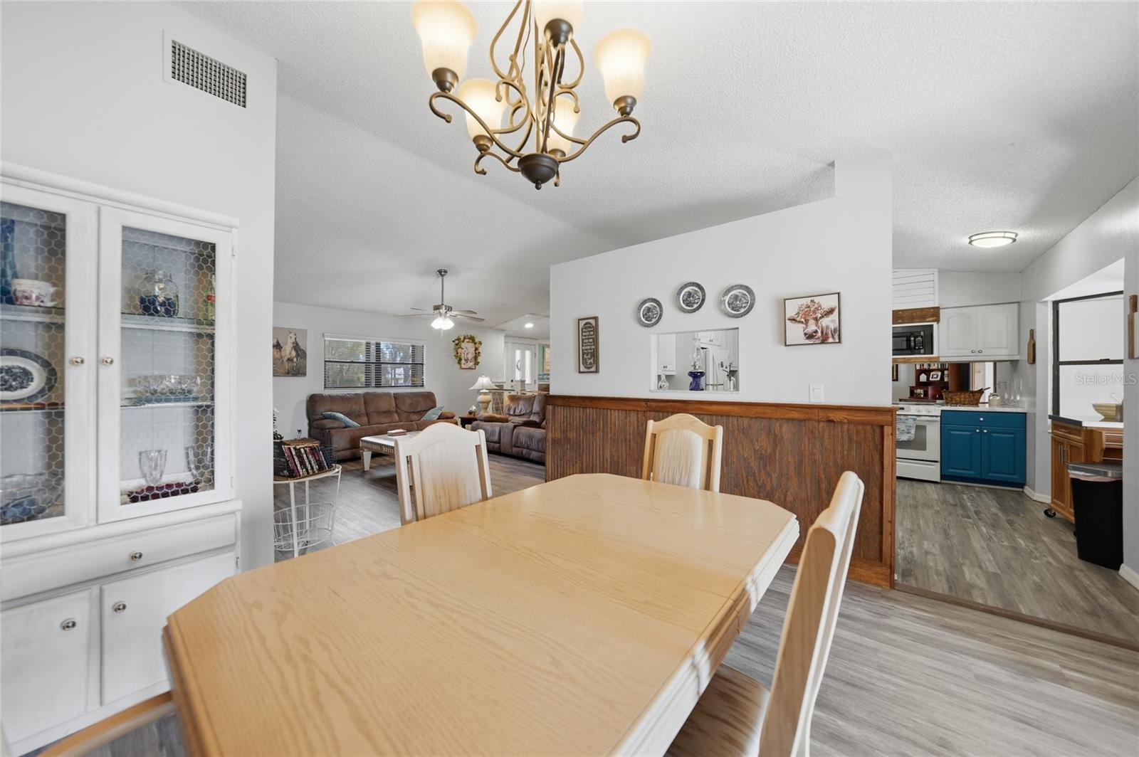 Image 14 of 51 For 2788 Creekwood Terrace