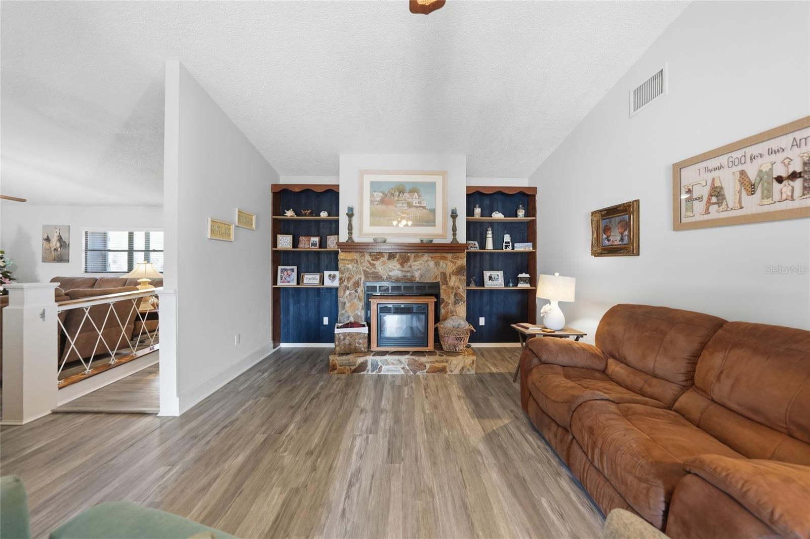 Image 15 of 51 For 2788 Creekwood Terrace