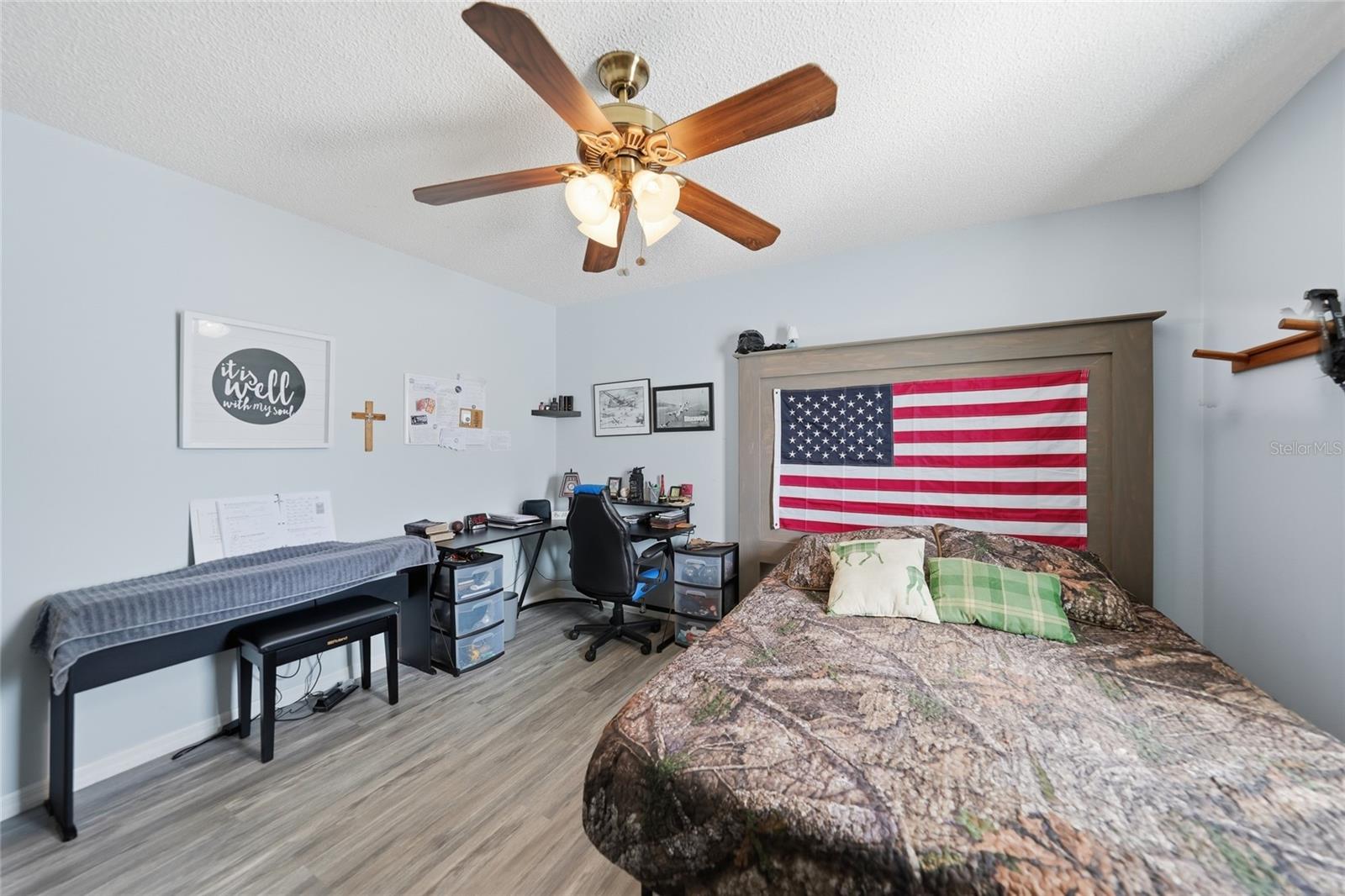 Image 27 of 51 For 2788 Creekwood Terrace