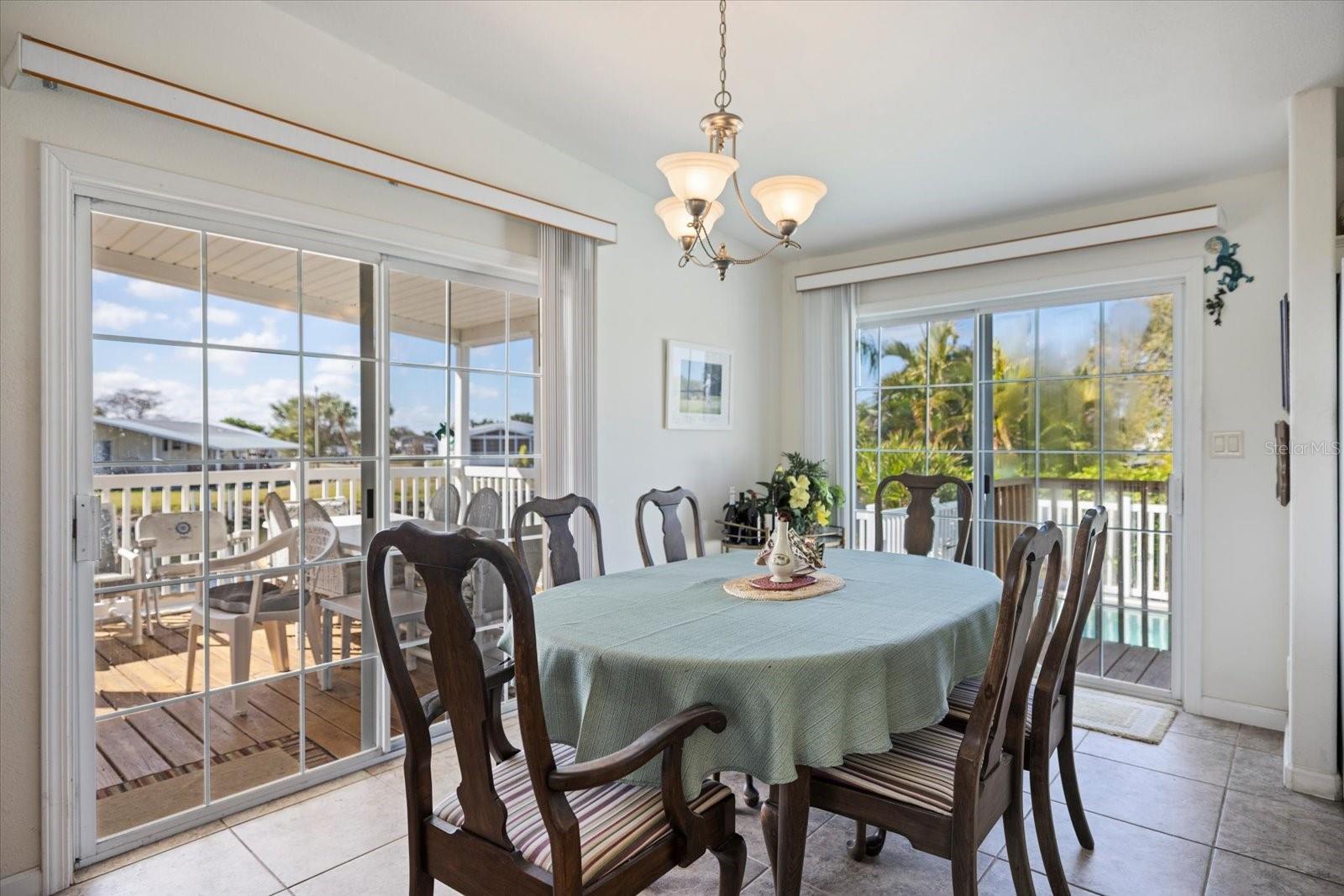 Image 12 of 30 For 721 Rio Villa Drive