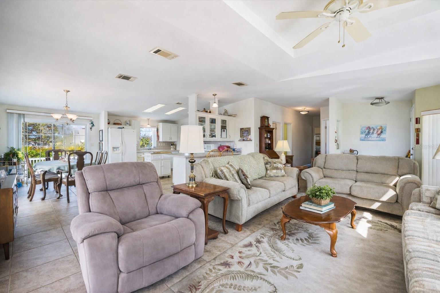 Image 15 of 30 For 721 Rio Villa Drive