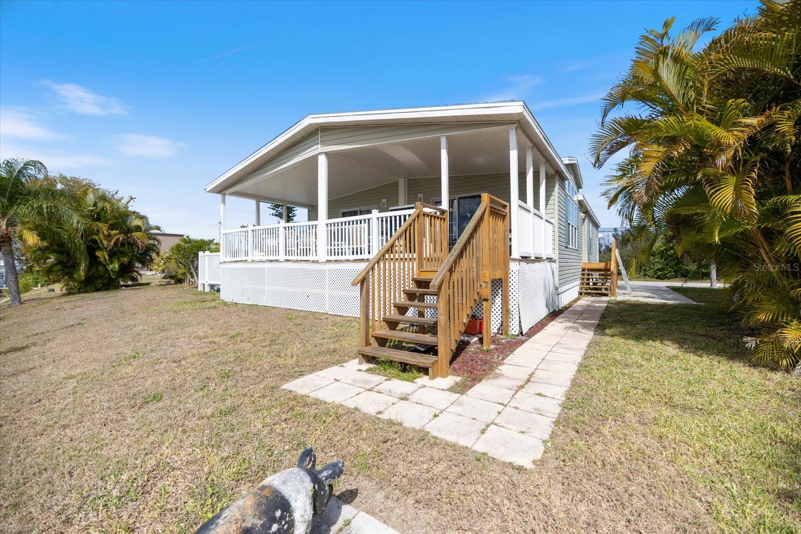 Image 26 of 30 For 721 Rio Villa Drive