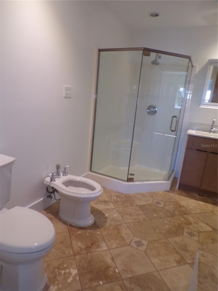 Listing photo id 22 for 179 Maria Court