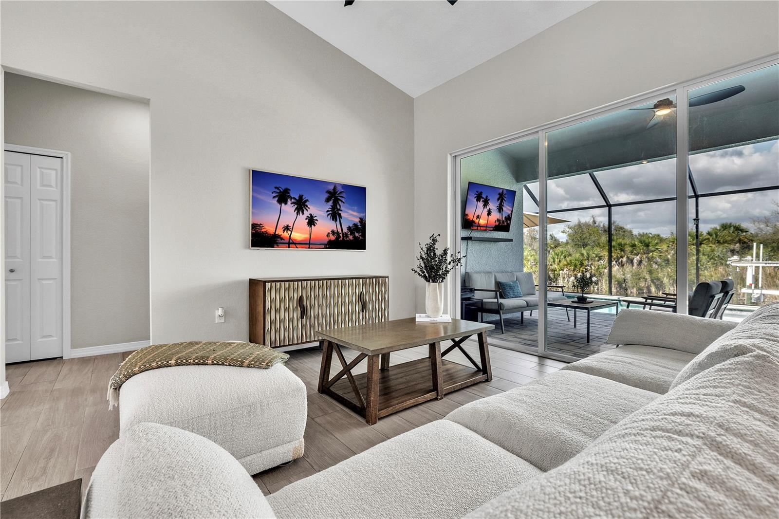 Image 15 of 78 For 13252 Pace Circle