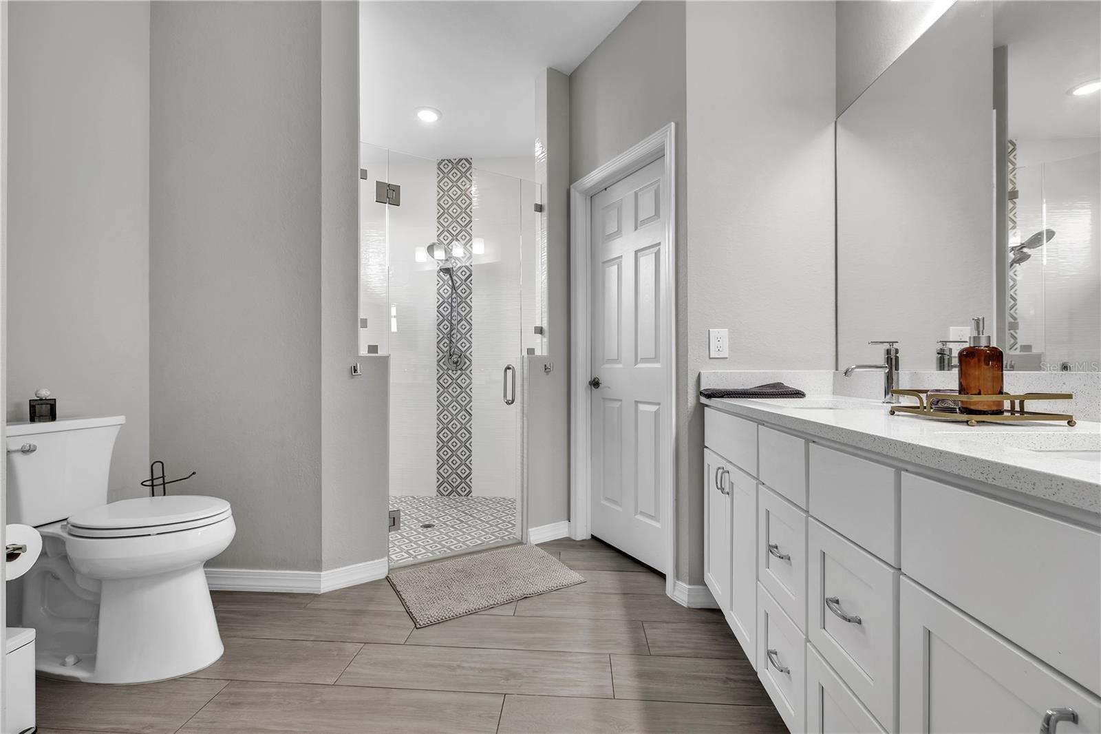 Image 30 of 78 For 13252 Pace Circle