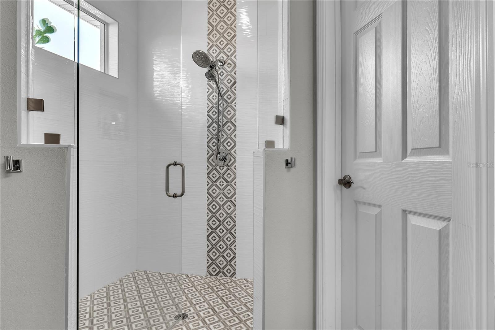 Image 32 of 78 For 13252 Pace Circle