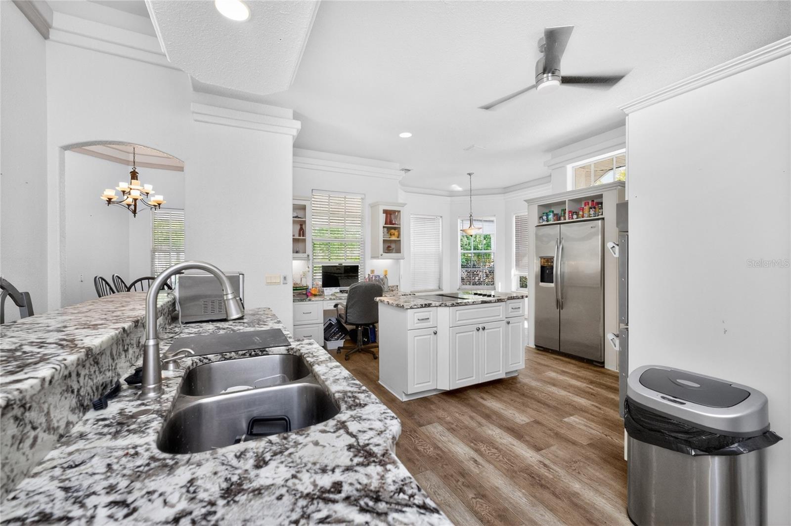 Image 10 of 51 For 1049 Harbour Glen Place