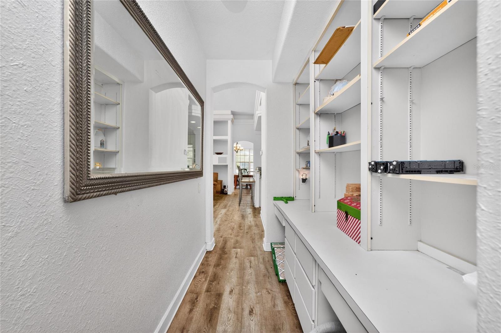 Image 18 of 51 For 1049 Harbour Glen Place