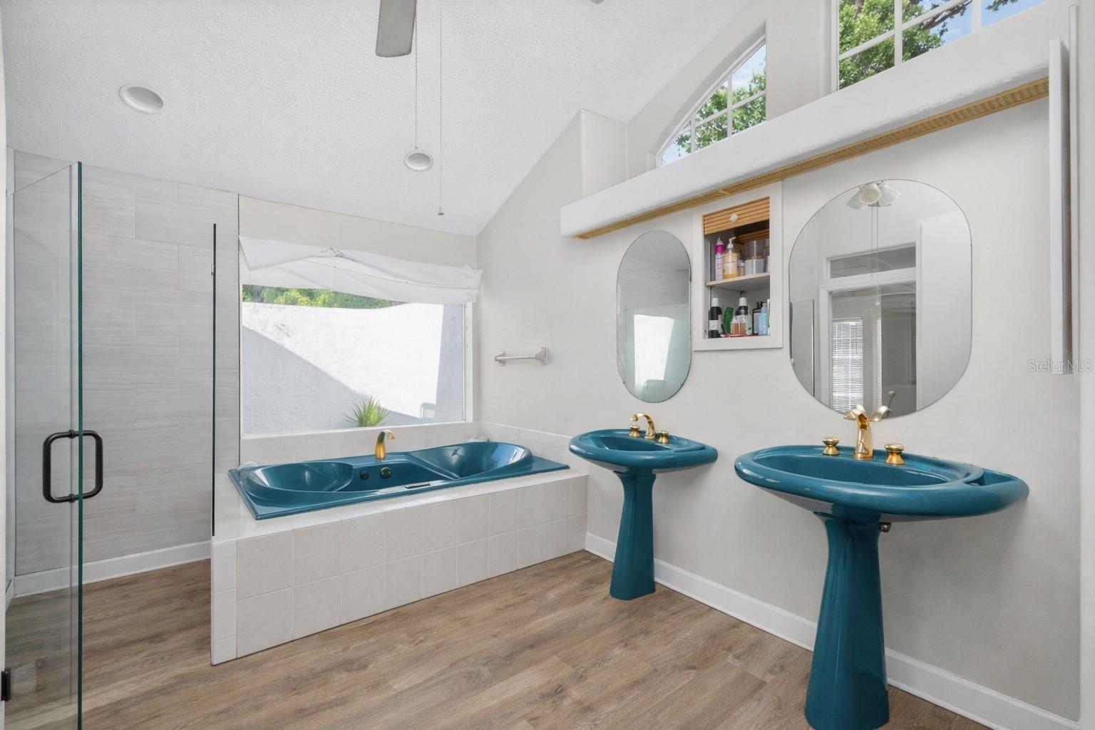 Image 25 of 51 For 1049 Harbour Glen Place