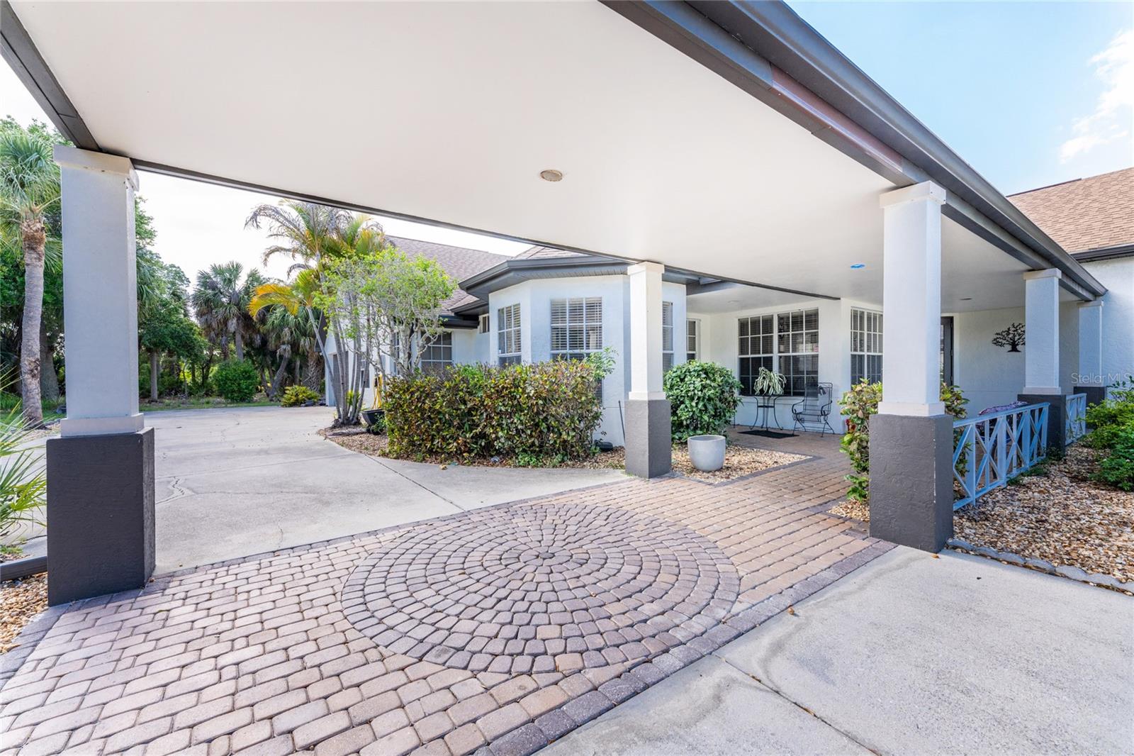 Image 43 of 51 For 1049 Harbour Glen Place