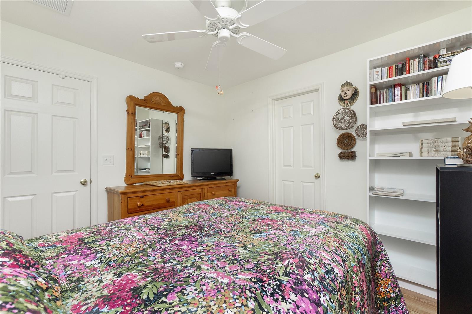 Image 21 of 45 For 13136 Pembroke Circle N