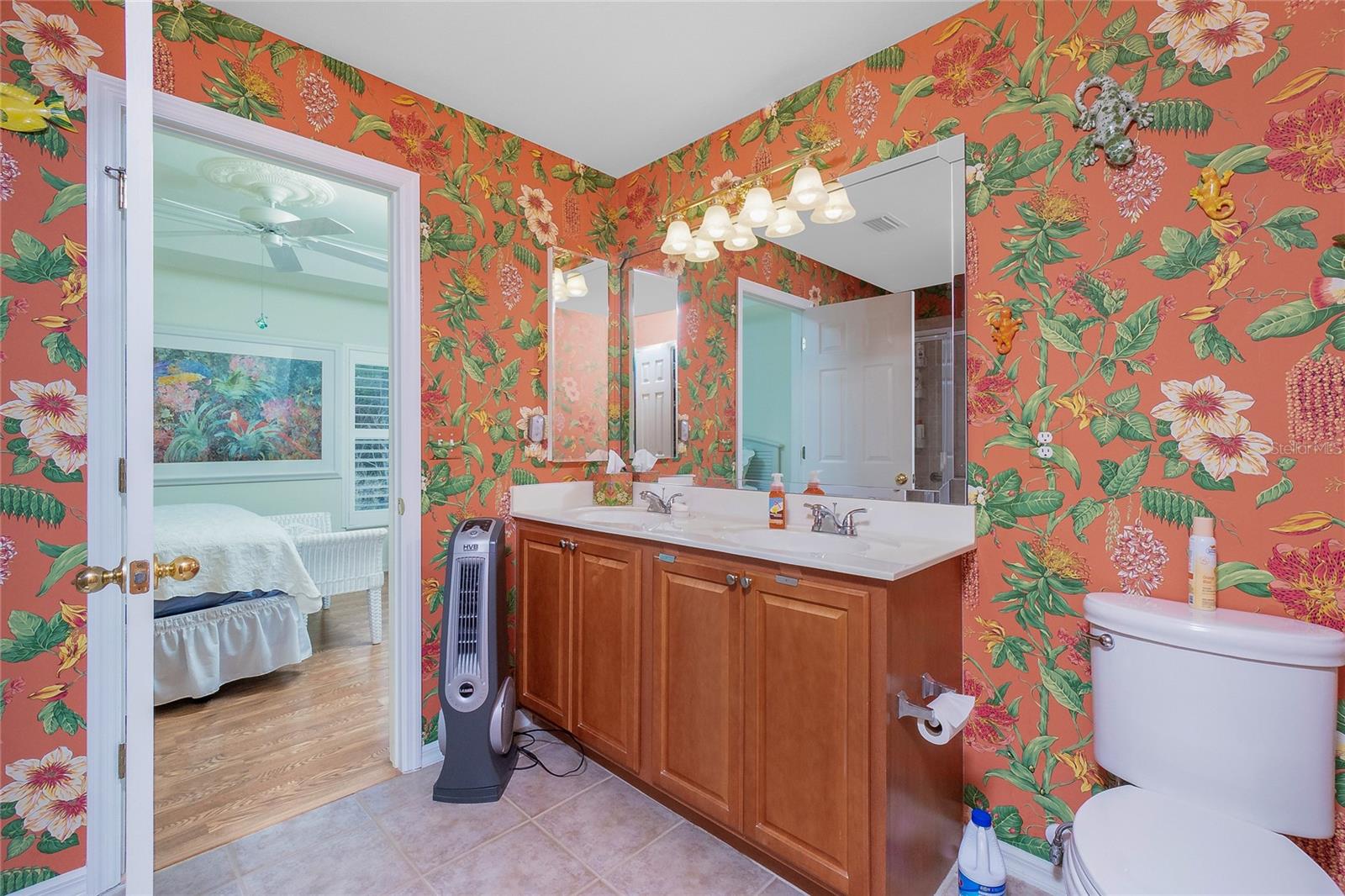 Image 34 of 45 For 13136 Pembroke Circle N