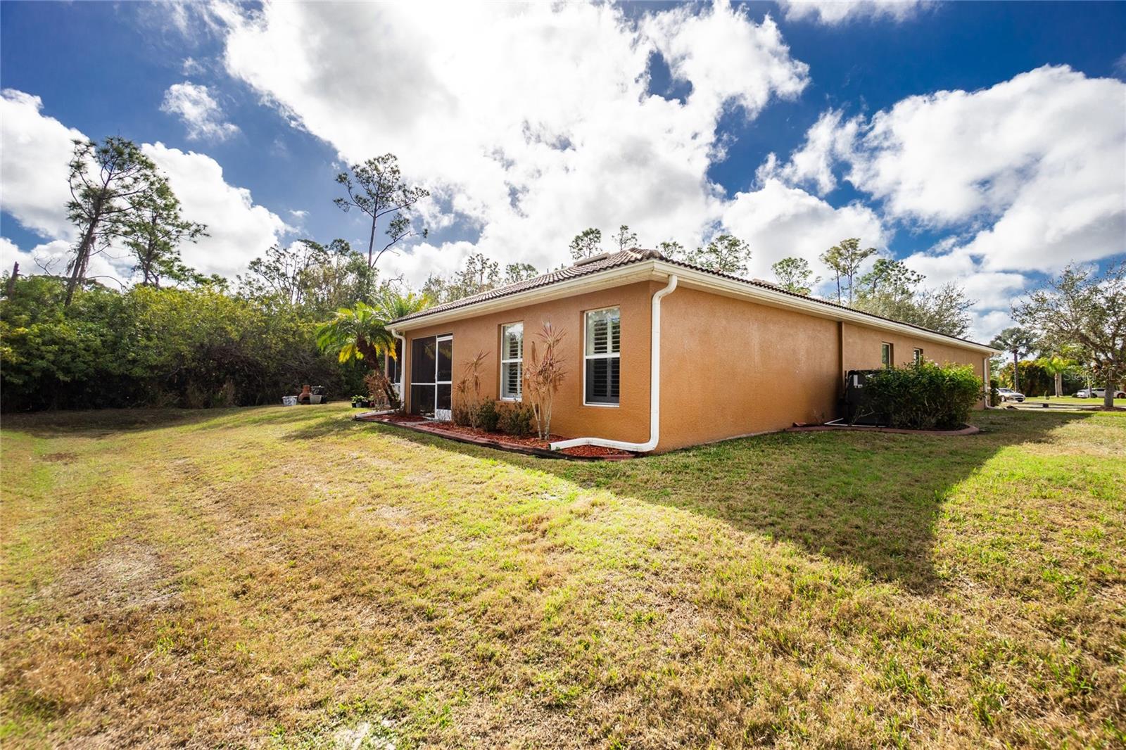 Image 41 of 45 For 13136 Pembroke Circle N