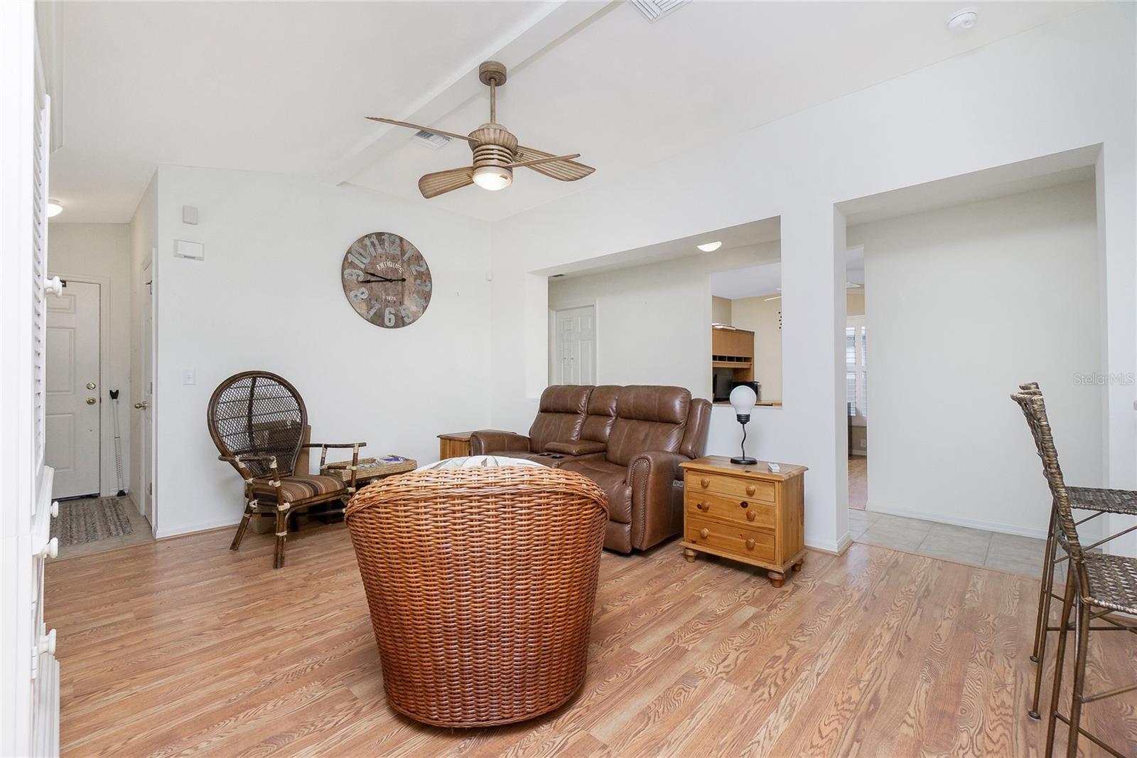 Image 7 of 45 For 13136 Pembroke Circle N