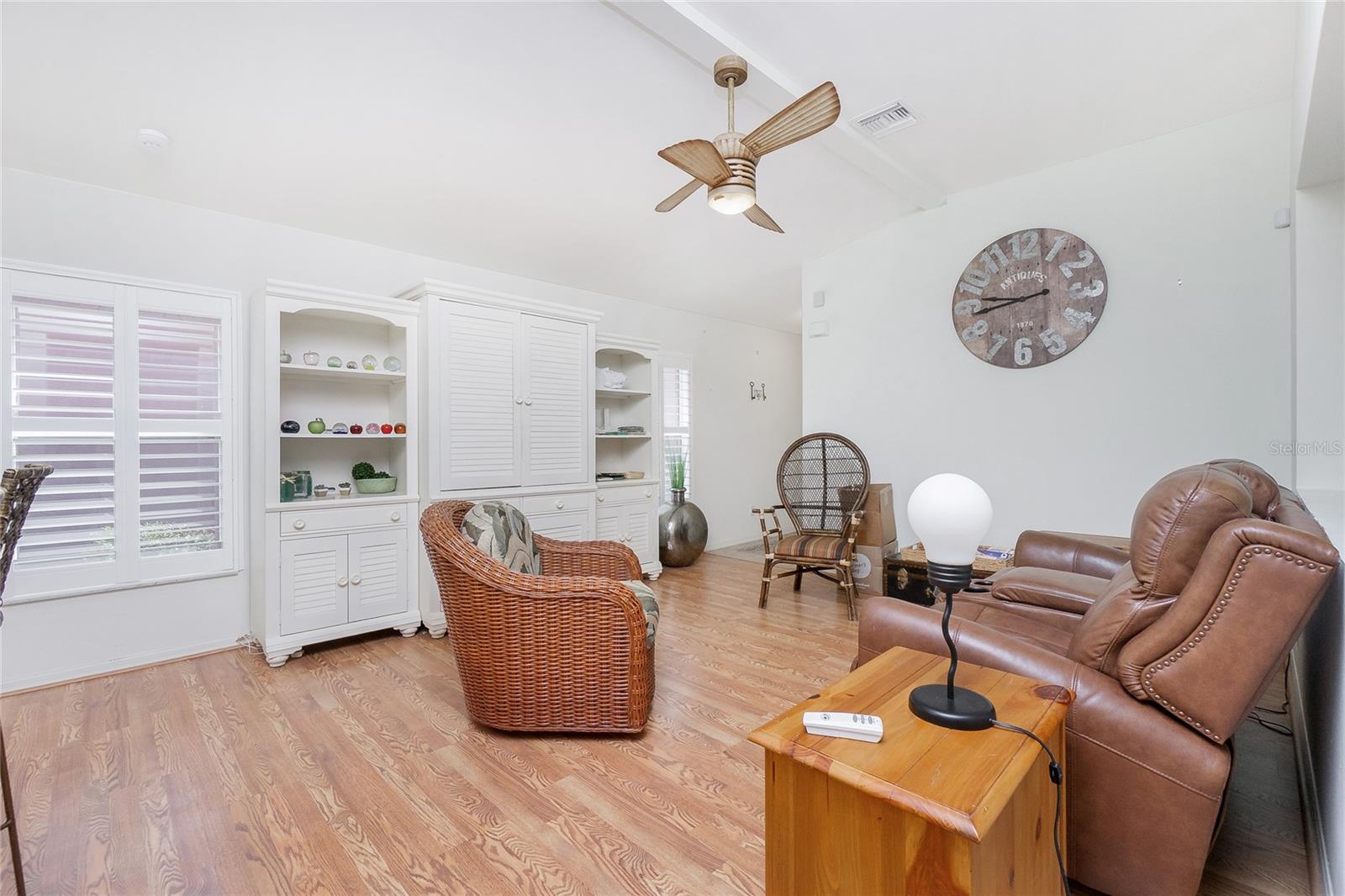 Image 8 of 45 For 13136 Pembroke Circle N