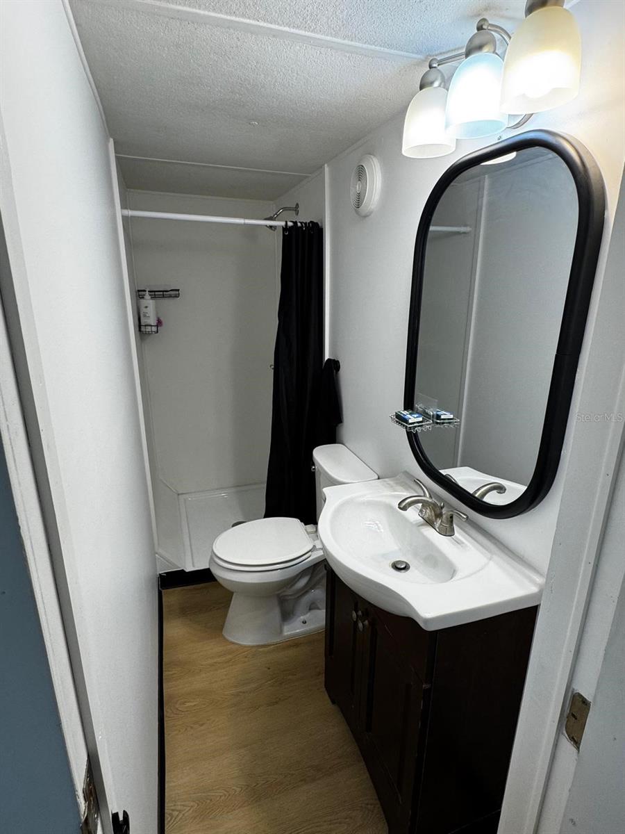 Listing photo id 1 for 15482 Mapletree Drive