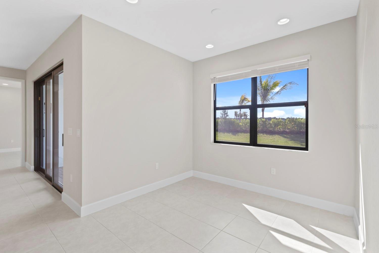 Image 12 of 47 For 14005 Aldersgate Avenue